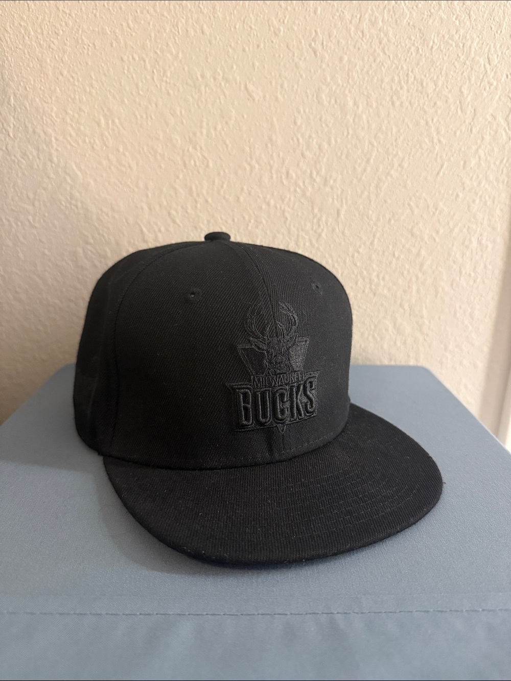 Milwaukee Bucks Mitchell & Ness Black on Black Snapback Hat